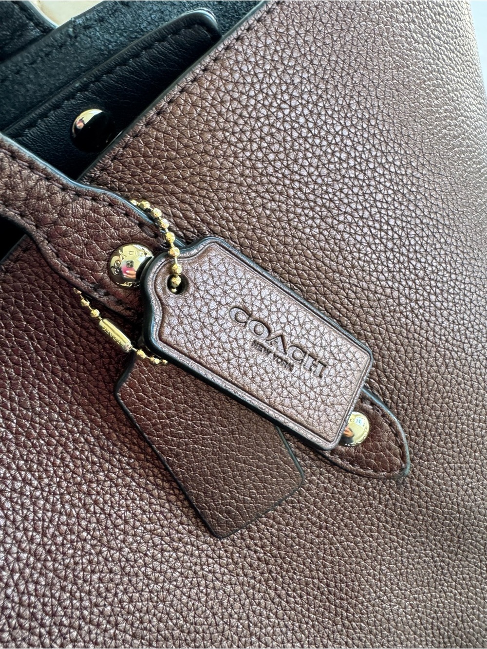 Coach Pebbled Leather Market Tote Bag in Burgundy - Picture 4 of 13